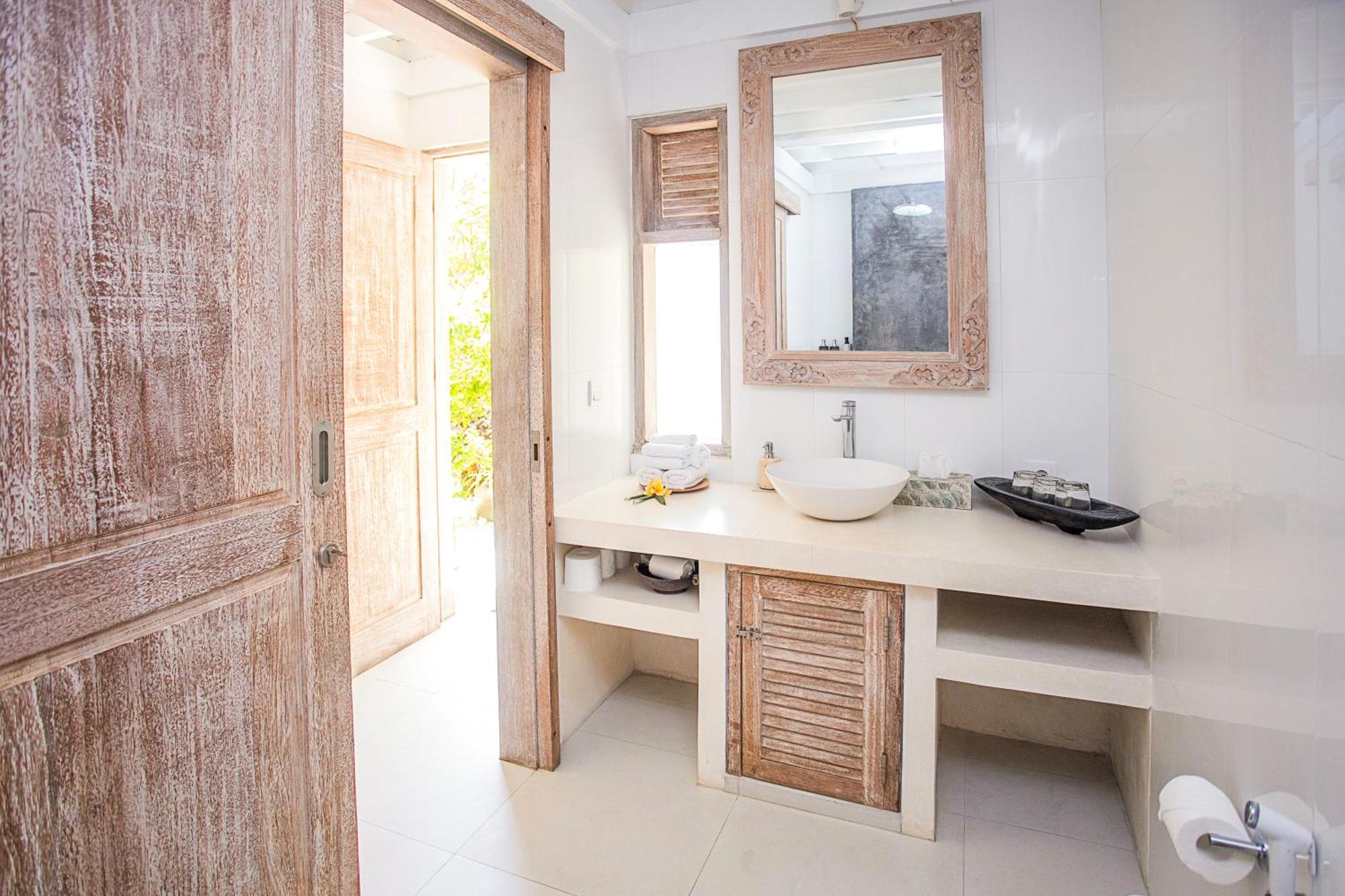 Villa Lanie Lembongan Eksteriør billede